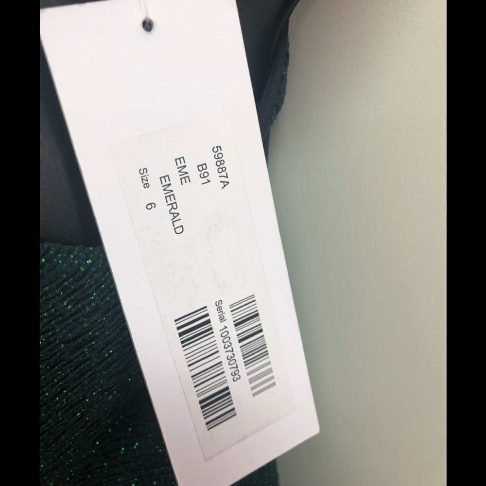 NWT Jovani 59887 In Emerald - Picture 6 of 7